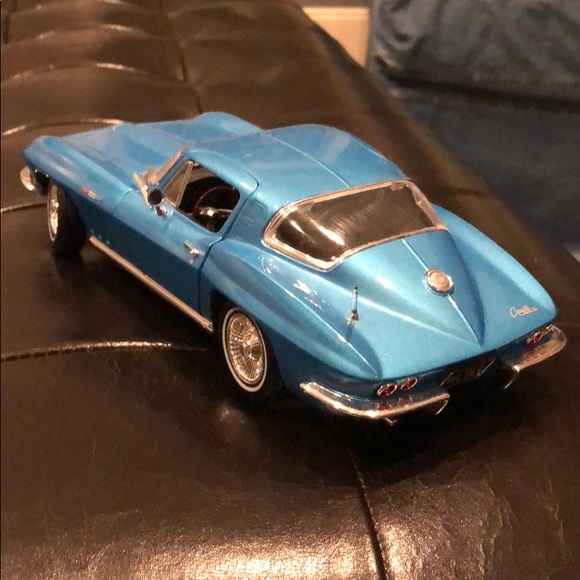 Toy car! - Picture 3 of 3